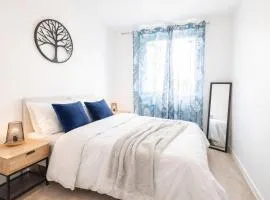 M005 T2 Studio cozy