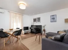 Apartment Lassy by Irundo