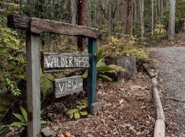 Viesnīca Wilderness View by Tiny Away pilsētā Mooloolah