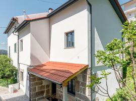 Casa do Recanto - Loriga - Serra da Estrela – hotel w mieście Loriga