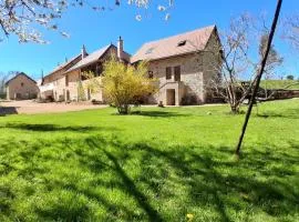 Gite 1 Les Perrières 6 personnes Bourgogne Maison entre Autun et Le Creusot TGV Maymard Yannick