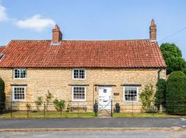 Stunning Yew Tree Cottage