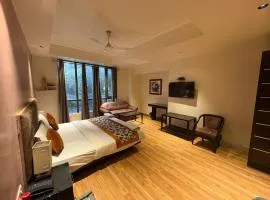 The Centrum New Friends Colony Delhi - Corporate Hotel