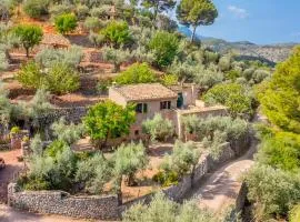 Es Coco Mountain Cottage in Sóller by PriorityVillas