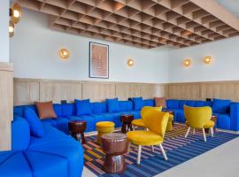 Holiday Inn Express Pamplona by IHG, hotel en Mutilva Baja