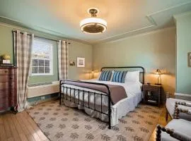 Hiwassee Room on Lookout Mountain