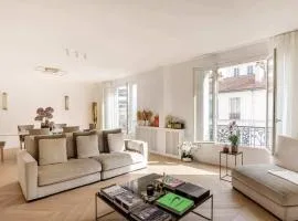 Elegant 3BR by Arc de Triomphe by Melvane Luxury