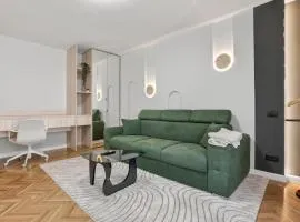 Modern Luxury Apartment & Close to Old Town