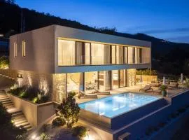 Luxury Villa Ella near Opatija for 6 persons with private 36 m2 heated pool & beautiful sea view