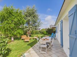 Maison chaleureuse pour 7 avec jardin, hotel u gradu Karnak