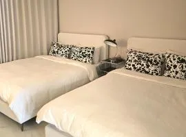 Stay Chic 황리단길 룸3 침대5 에어컨4 에어랩 건식사우나 동궁과월지
