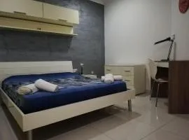 Modern room in prime area, beaches & nightlife!