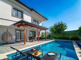 Villa Lux Seydikemer Private Pool Nature View, khách sạn ở Seydiler
