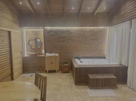 Cabana com Hidro, Lareira e Piscina Privativa، فندق في تشابيكو