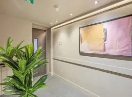 The Maida Hotel