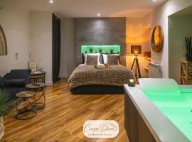 Le Carpe Diem - Détente & Bien-être - Balnéo, Sauna, Terrasse, Parking privé โรงแรมในโดล