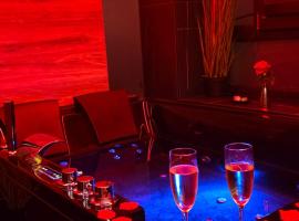 Chambre de charme, sauna, jacuzzi,billard VIP, clim, Hotel in Verviers