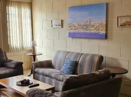Quiet, spacious 3 bedroom 2 bathroom apartment