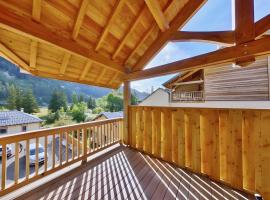 Casa-Petit Laus Brand New Duplex in Queyras for 6p, hotell sihtkohas Aiguilles