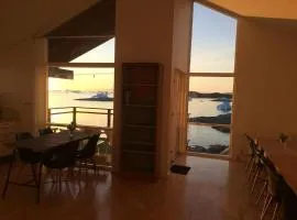 Ilulissat Guesthouse - Red House