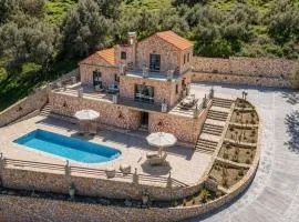 Villa FoRest luxury in nature with private pool