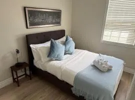 Main Floor 2BR Retreat 2 Parking 1 Bath and WiFi