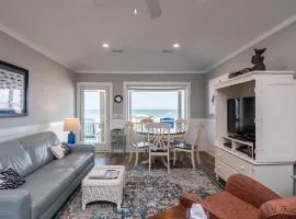 Sea Fever by Oak Island Accommodations
