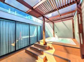 Sobrado com Jacuzzi Aquecida 10 minutos Centro