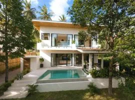 Banyan Cove 2 Story Pool Villa and Mountain Views