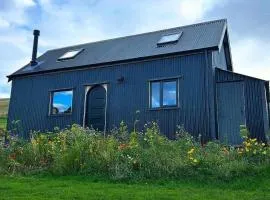 Barn Sleeps 4 with Enclosed Garden