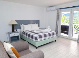 Sugarmon Villas 2BR Haven Suite, Amazing Greenery!, Hotel in Palmiste