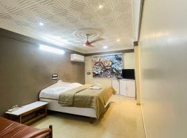 Hālol에 위치한 호텔 Hotel Rajdhani - Best Family Hotel in Pavagadh and in Halol GIDC