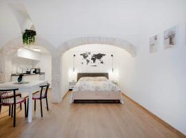 Alcova, hotel u gradu Noci