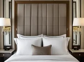 The Enclave EL DE Plaza Near IGI Airport Delhi