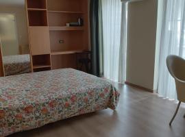 Kamerverhuur Bascule, hotel a Roeselare