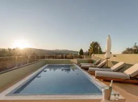 Elaiotopos Luxury Living Suites