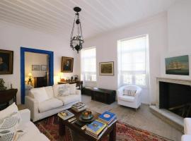 Charming House in Mirina with Terrace, Hotel in Mirina