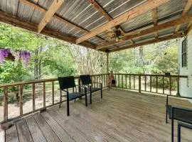Private Deck and Yard Pet-Friendly Noble Getaway