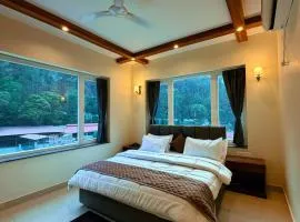 Kesari Hotel & Restaurant Near Kainchi Dham