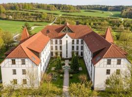 Hotel zur Lichtenburg, готель у місті Ostheim