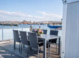 Unique Houseboat Heart of Gothenburg, Rooftop Deck, hotel a Göteborg