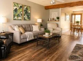 The Calm Cove - Near shopping and entertainment
