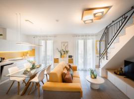 Lorry Living MARULA - Sauna Whirlpool & Rooftop, hotel a Cavalcaselle