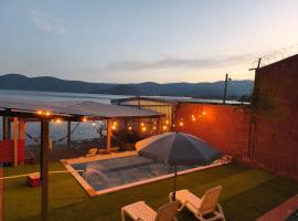 The Mamba House, hotel u gradu Santa Ana