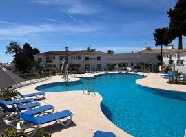 Paraíso, Hotel in Estepona