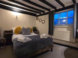 Ye Olde Red Horse, מלון באיבשאם