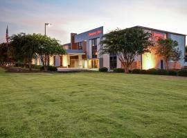 Hampton Inn Auburn, hotelli kohteessa Auburn