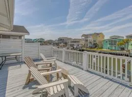 Steps to Shore! Canal-Front Escape in Holden Beach