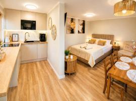 Lake House Mierzyn, hotel a Mierzyn