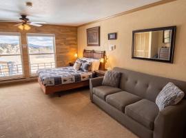 Viesnīca Mountain Getaway and Pool at Brian Head Ski Resort pilsētā Braienheda